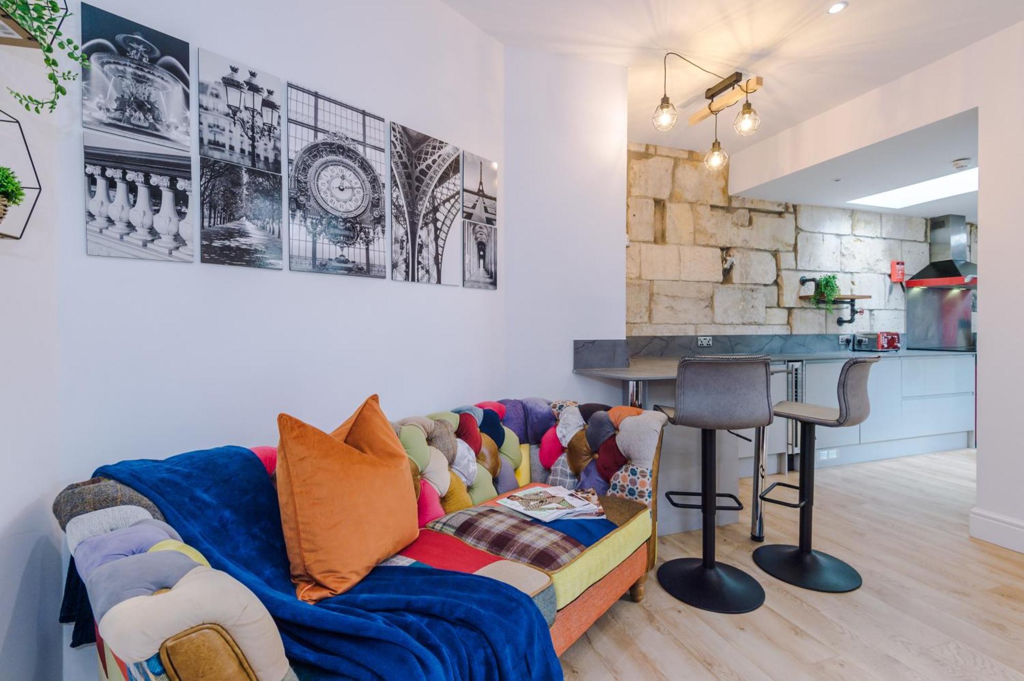 Incredible - Five Bedroom - 7 Actual Beds - 6 Bathroom House By Purestay - Central Bath With Parking Dış mekan fotoğraf